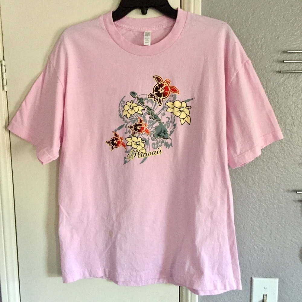 Pink Hawaii T-shirt Size Large